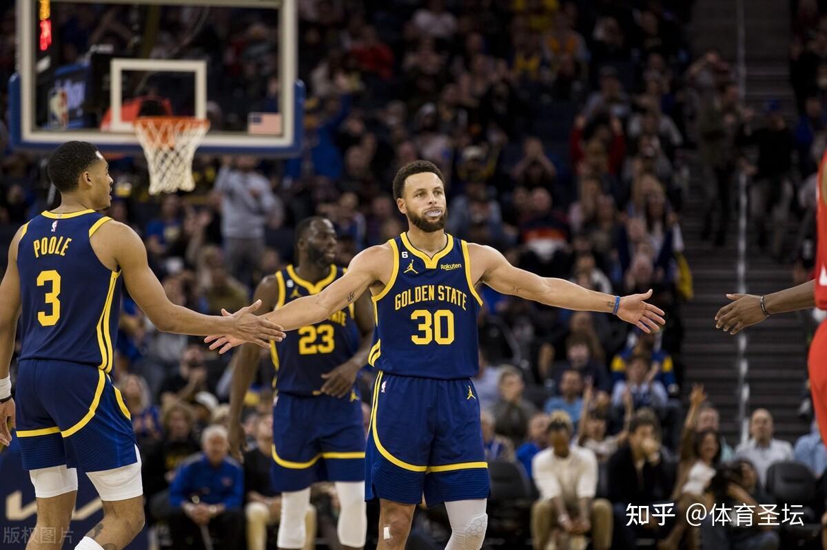 MK体育-NBA赛季结束后，勇士队接连遭遇伤病困扰后续备战不容乐观